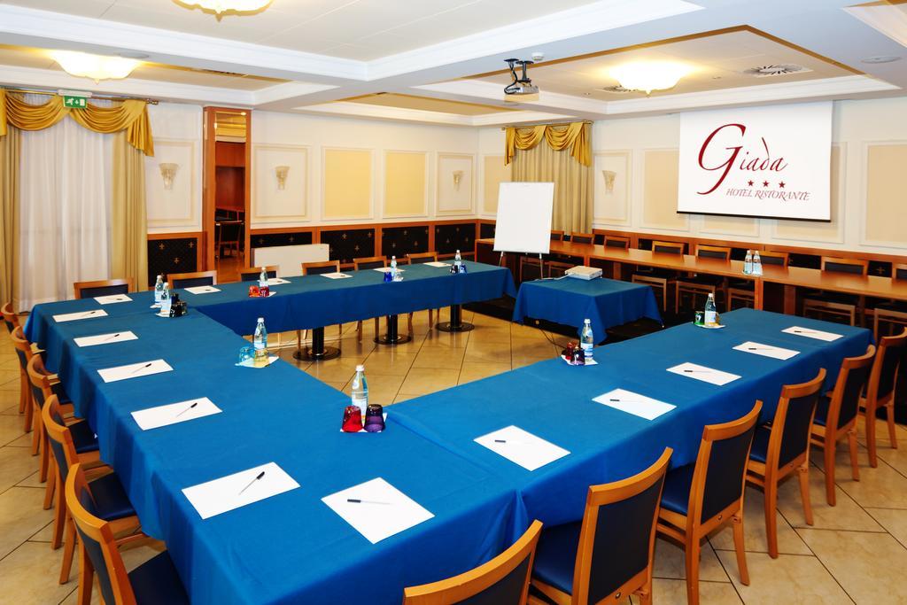 Hotel Ristorante Giada Grumolo delle Abbadesse Luaran gambar