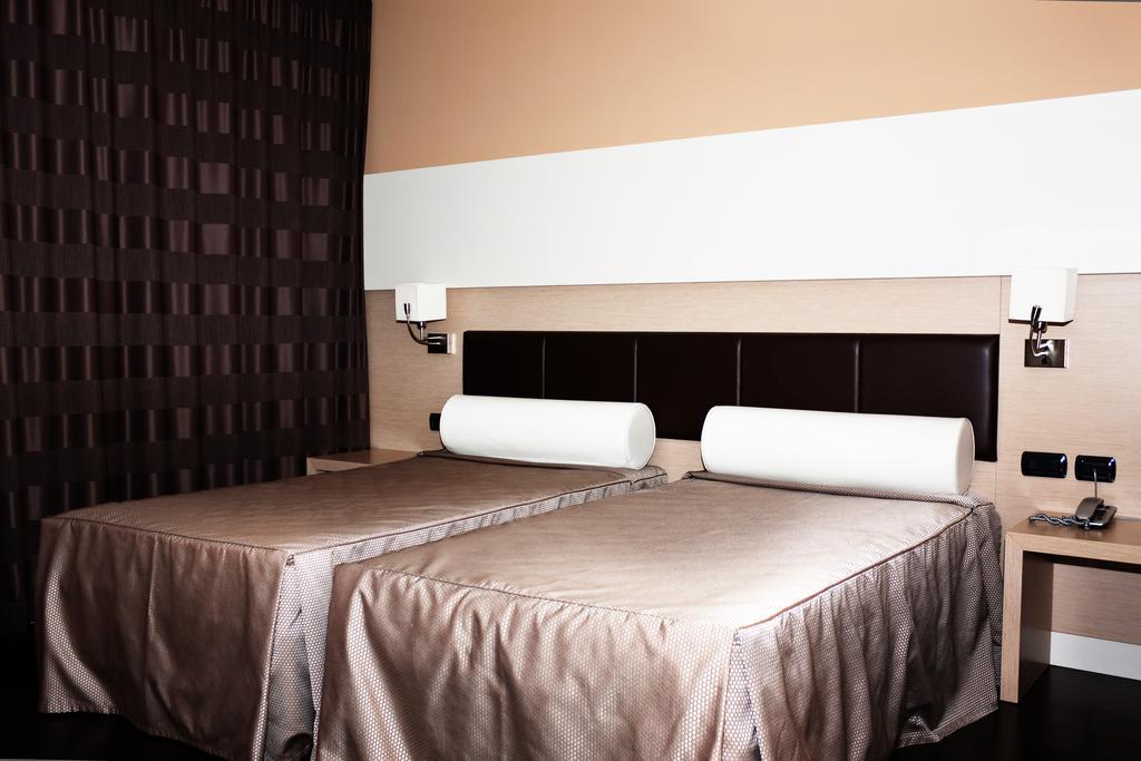 Hotel Ristorante Giada Grumolo delle Abbadesse Luaran gambar