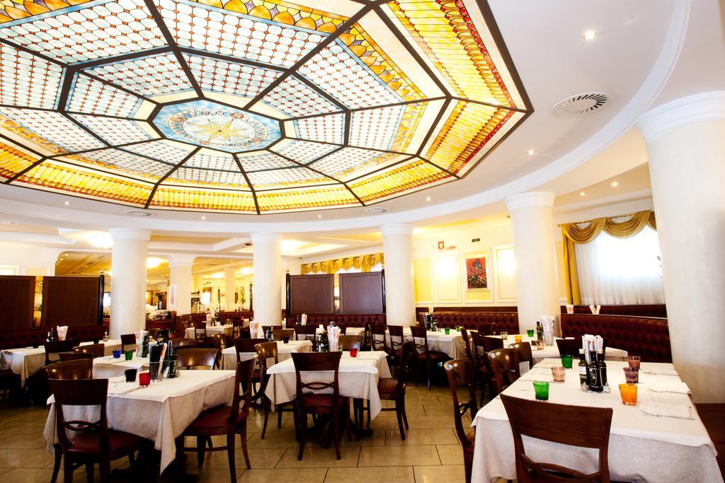 Hotel Ristorante Giada Grumolo delle Abbadesse Luaran gambar