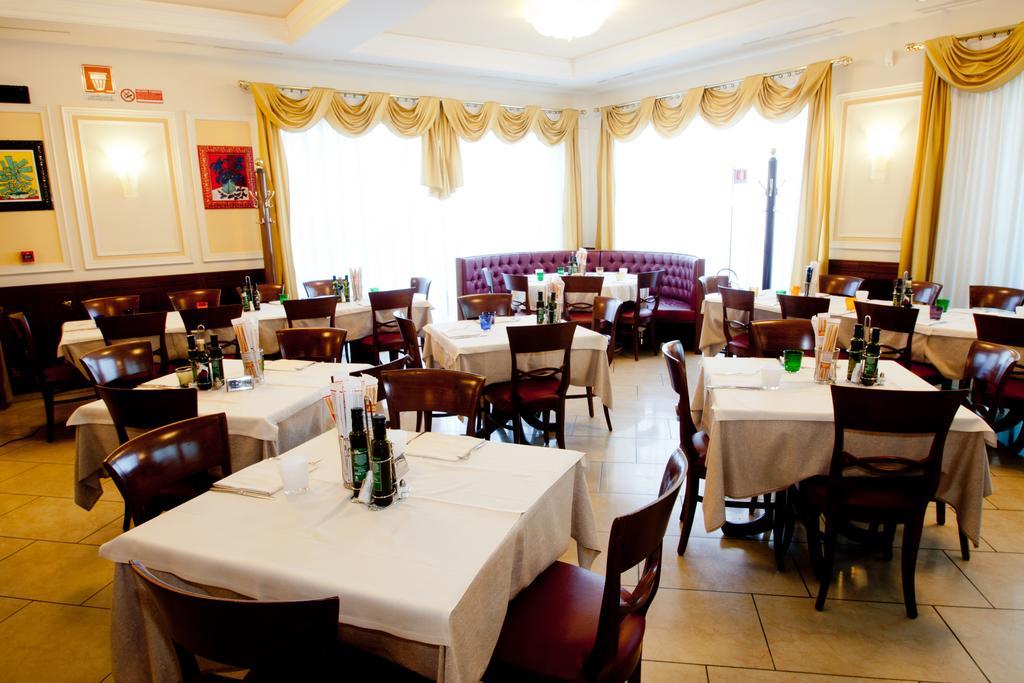 Hotel Ristorante Giada Grumolo delle Abbadesse Luaran gambar