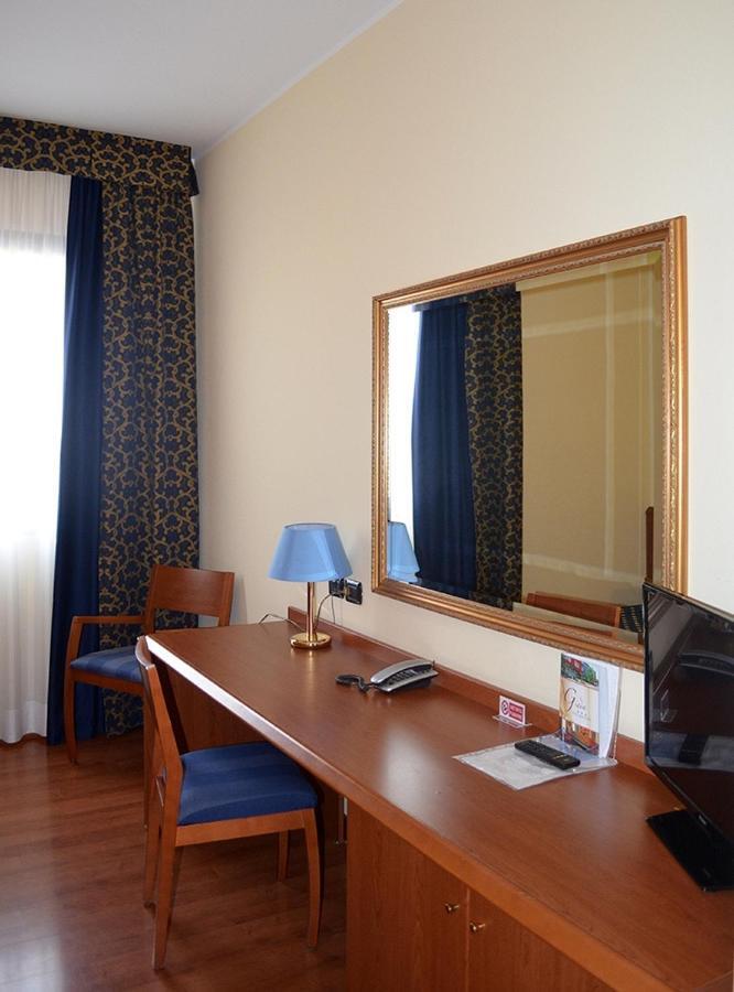 Hotel Ristorante Giada Grumolo delle Abbadesse Luaran gambar