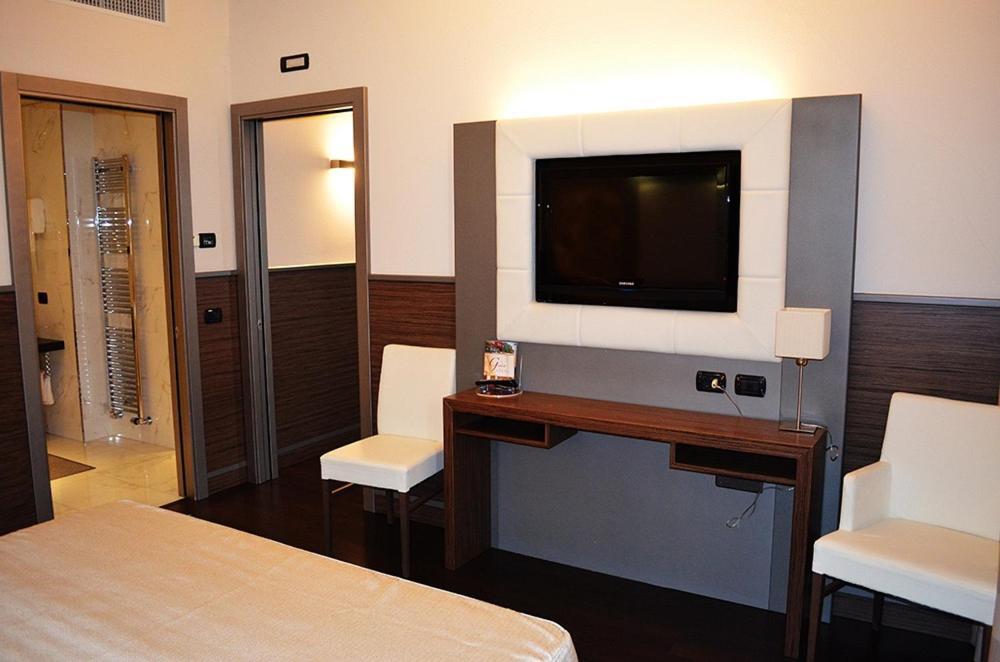 Hotel Ristorante Giada Grumolo delle Abbadesse Luaran gambar